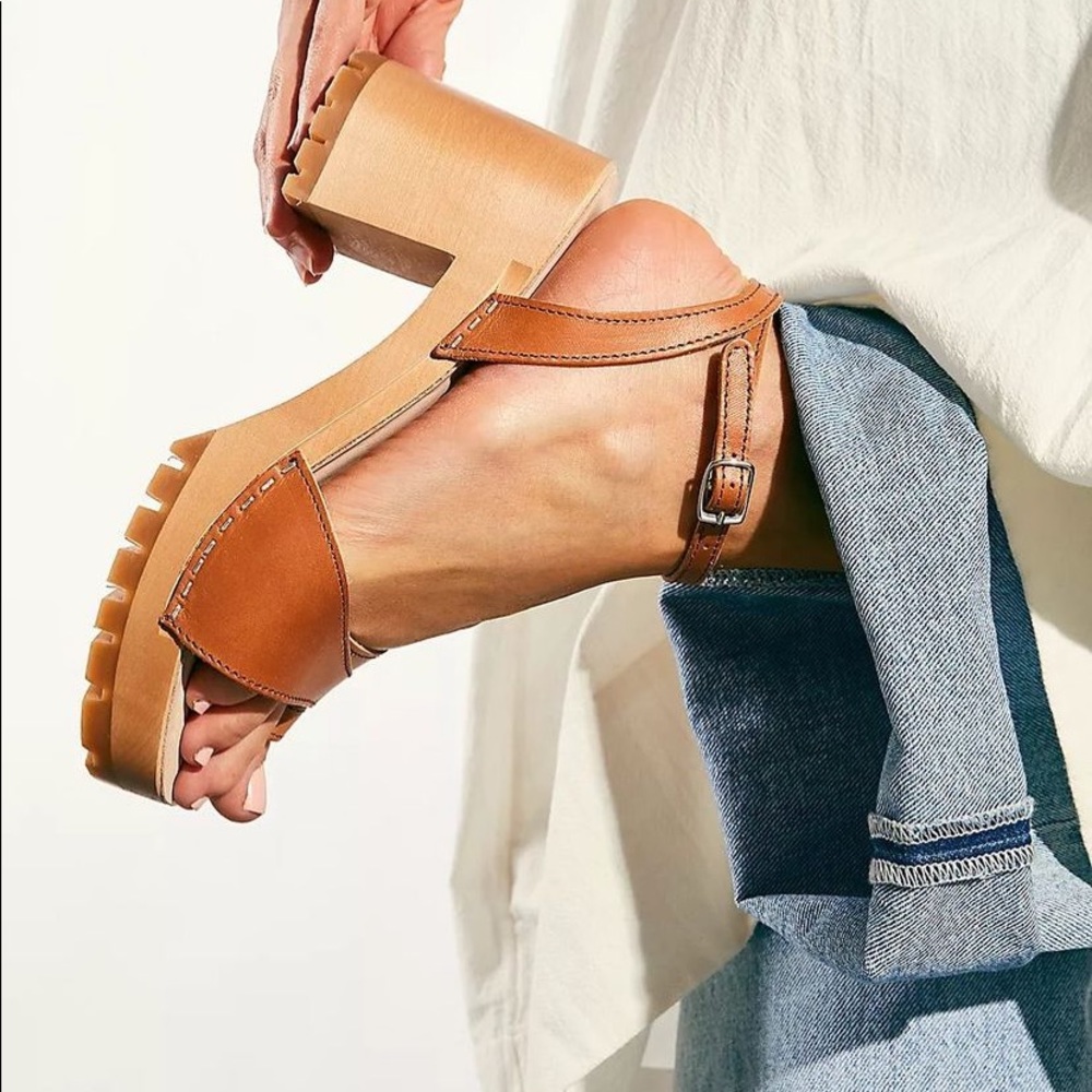 Swedish Hasbeens New  beautiful Clog Sandal 7 Super Comfortable 🌈